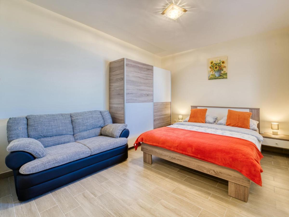 Apartment Edita By Interhome Laurana Esterno foto